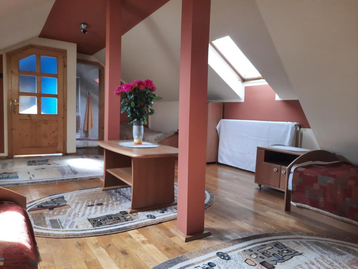 Antal Apartmans Lunca De Sus Kulcsoshaz Gyimesfelsolok Exterior photo